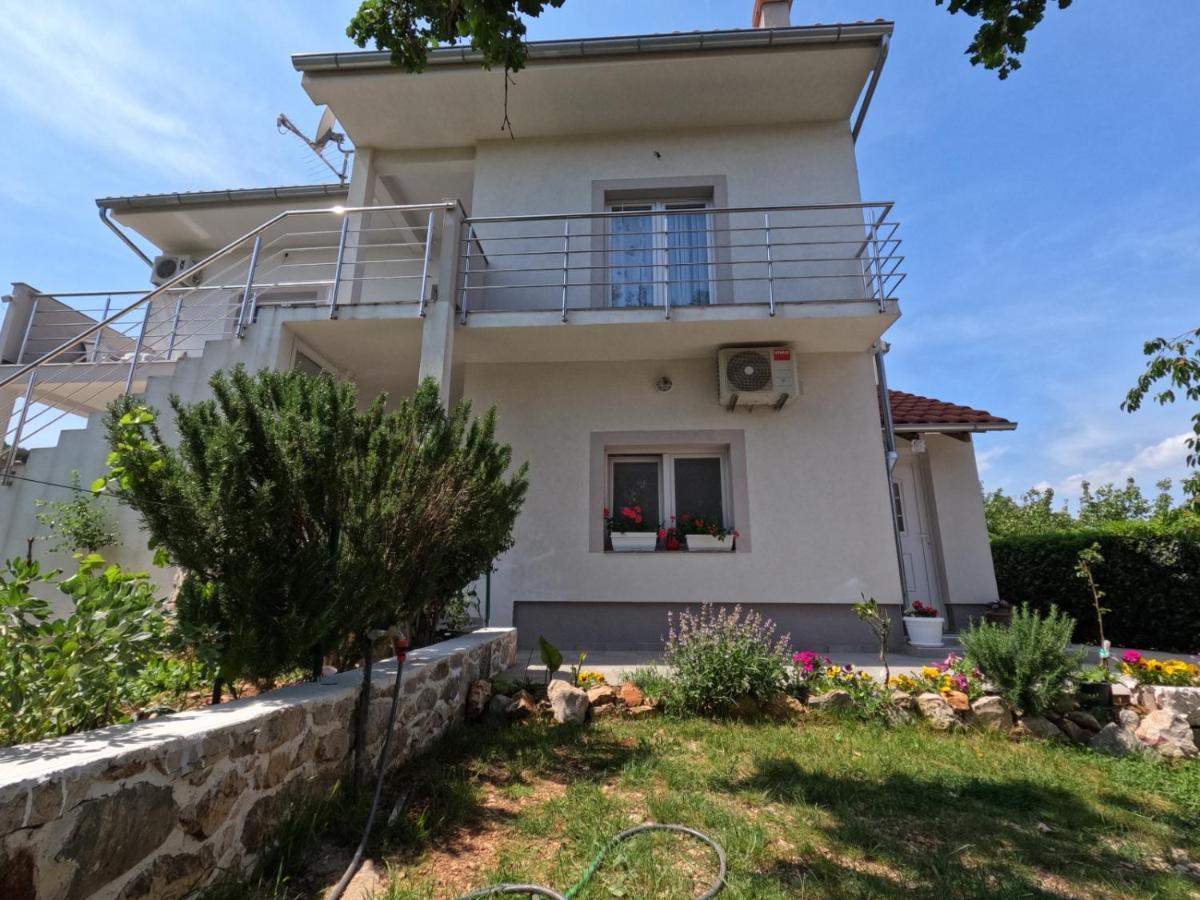 Apartmani Lena شيبينيك المظهر الخارجي الصورة